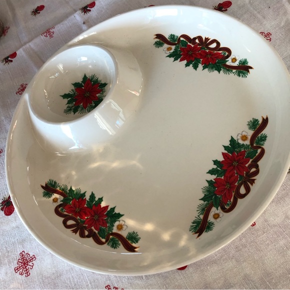 60's Japan Poinsettia Chips and Dip Tray - Christmas Platter - Holiday Serving - Picture 9 of 9